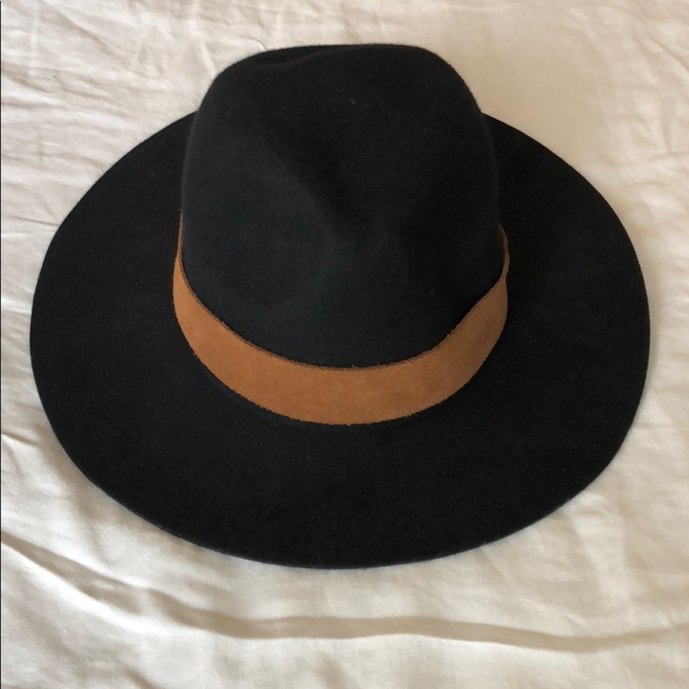Black wool hat
